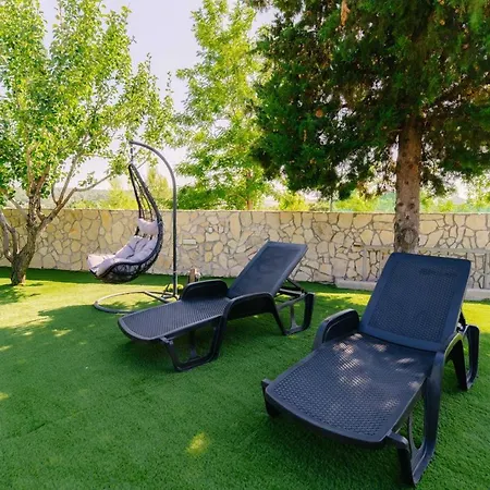 Ljubica With Pool Apartman *