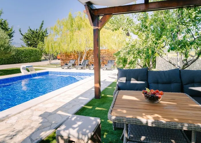 Ljubica With Pool Apartman *