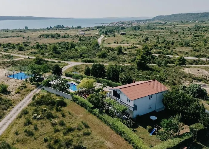 Ljubica With Pool Apartman Krneza