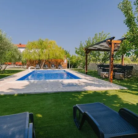 Apartman Ljubica With Pool *